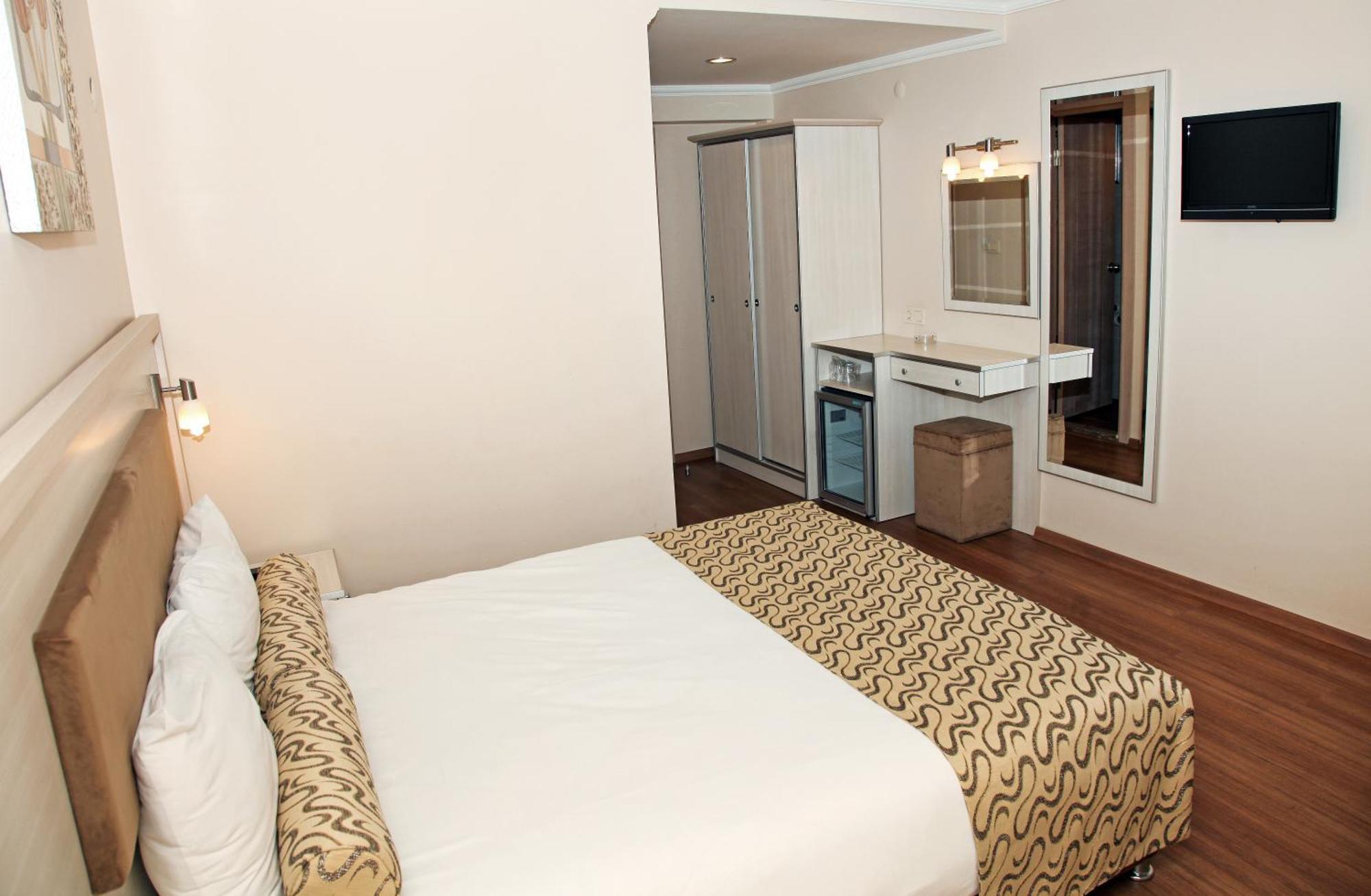 Grand Zeybek Hotel Izmir Zewnętrze zdjęcie