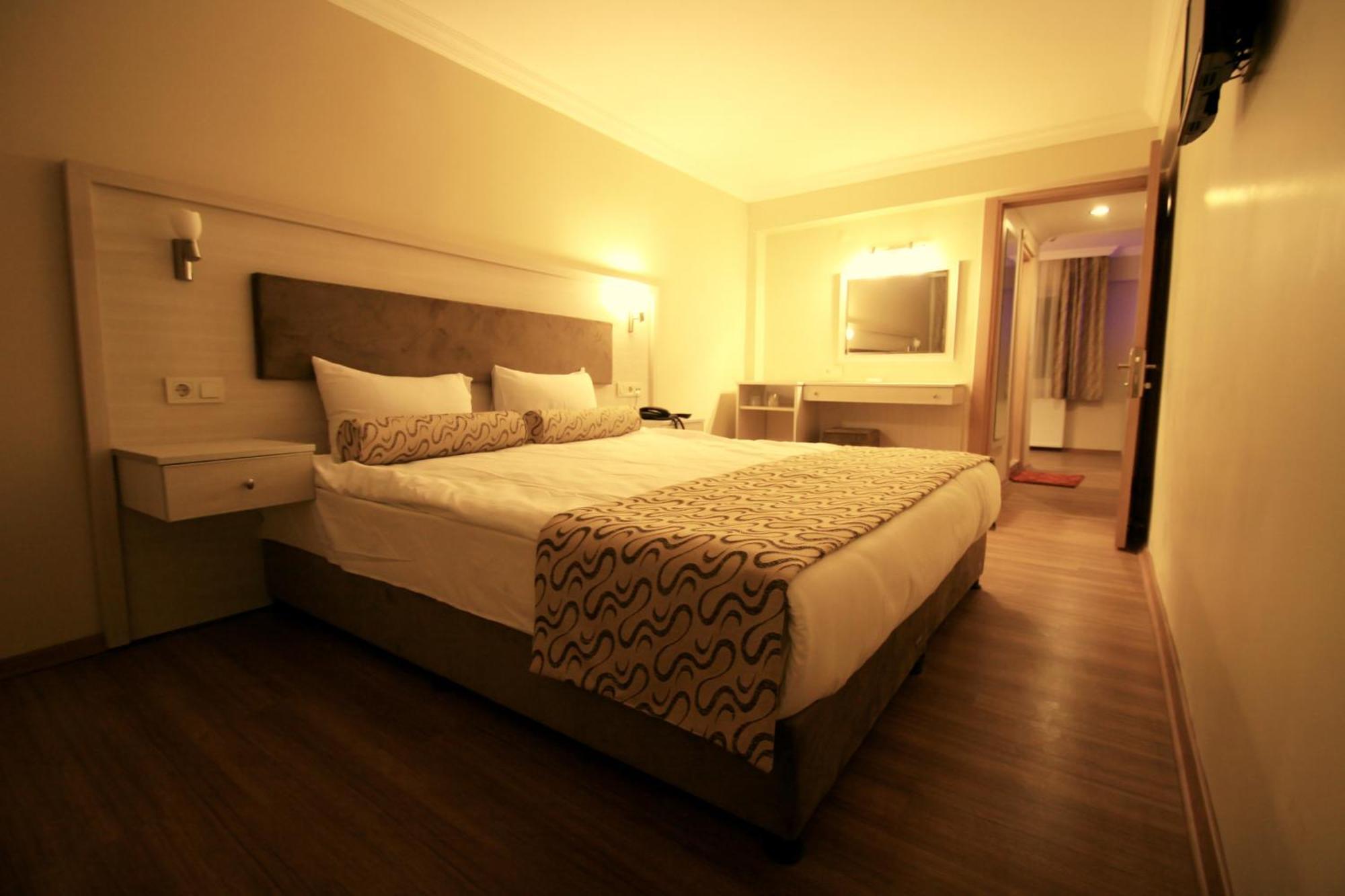 Grand Zeybek Hotel Izmir Zewnętrze zdjęcie