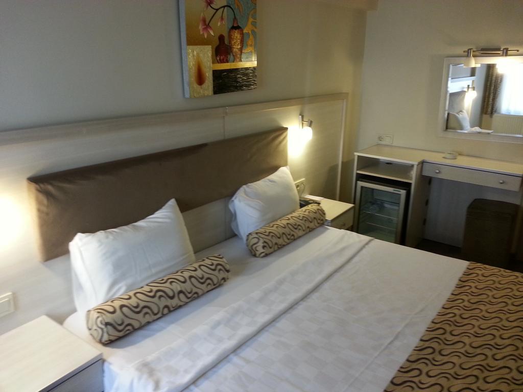 Grand Zeybek Hotel Izmir Zewnętrze zdjęcie