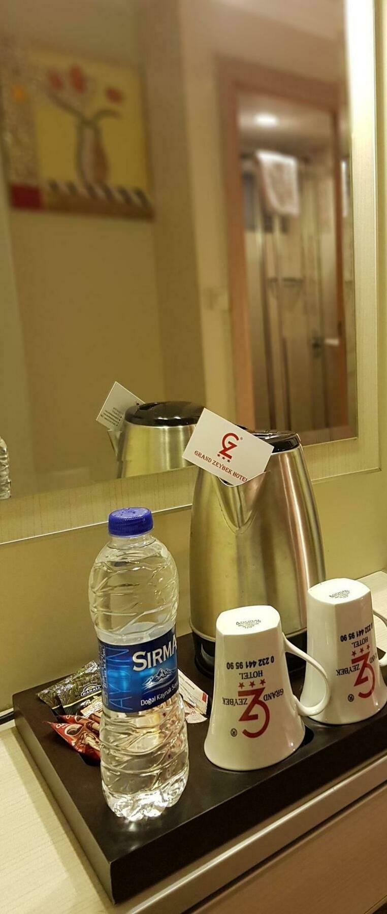 Grand Zeybek Hotel Izmir Zewnętrze zdjęcie