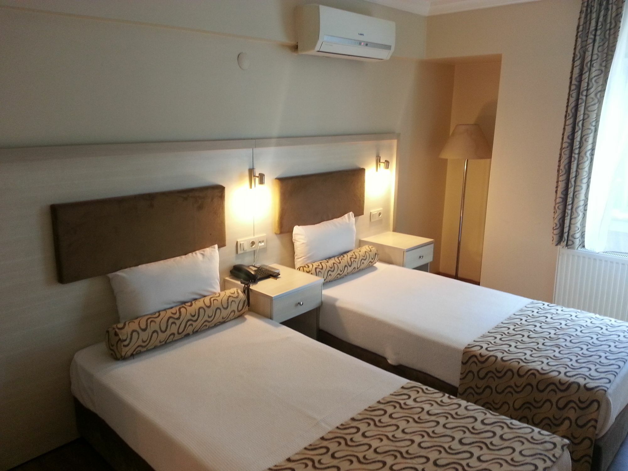 Grand Zeybek Hotel Izmir Zewnętrze zdjęcie